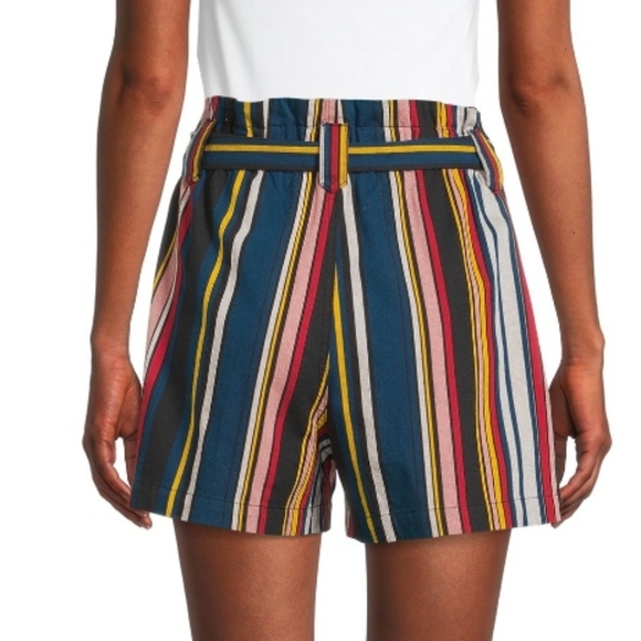 The Get XL  shorts.  Perfect for summer outings. - Picture 7 of 7